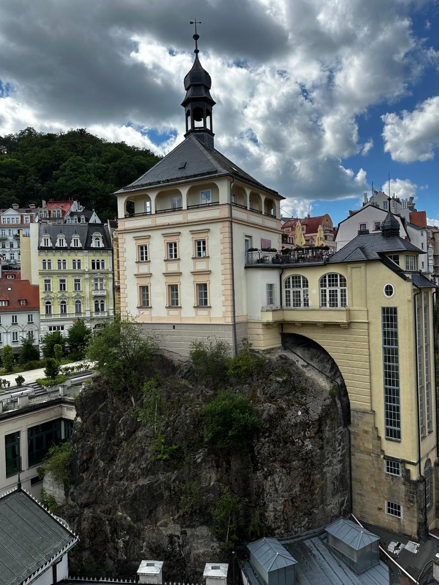 Three Rings Apartments Karlovy Vary Luaran gambar